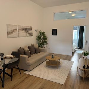 Cozy South-Up And Ground